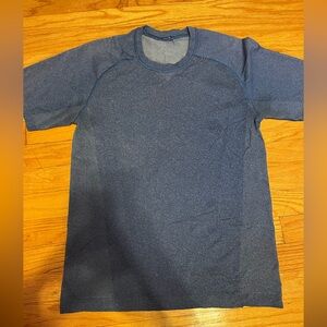 Men’s lululemon metal vent t shirt